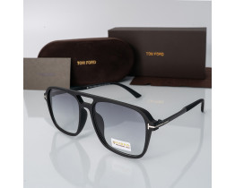Женские солнцезащитные очки хамелеоны Tom Ford (1821 black) фотохромные